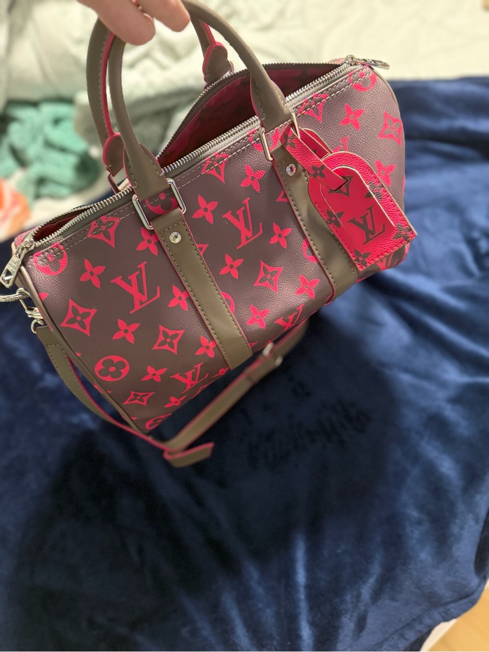Faux Louis Vuitton Pink Monogram Canvas Speedy Bandoulière Satchel